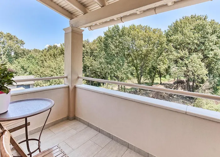 شقة Serene Escape *